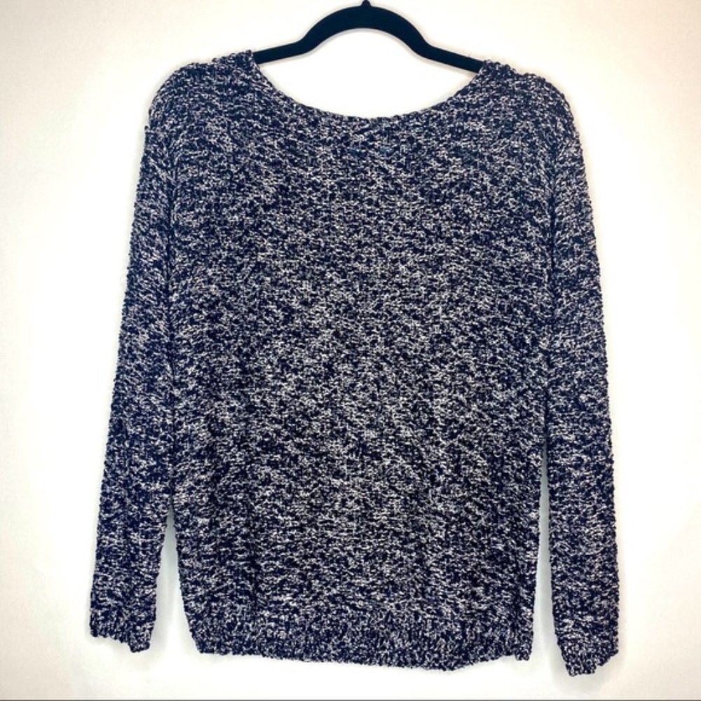 ✨ Alice + Olivia Navy & White Marled Knit Sweater ✨